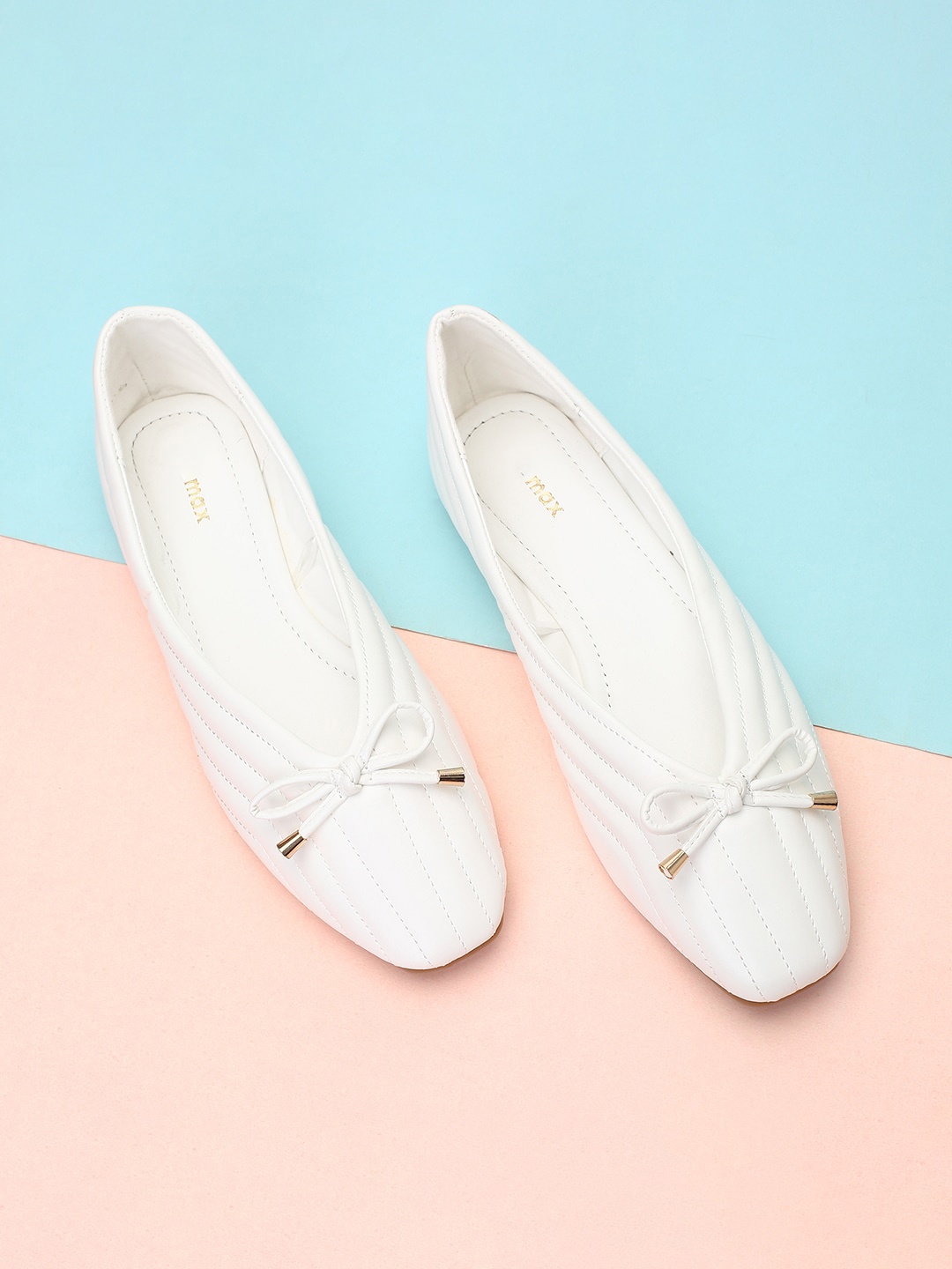 

max Women Textured Flat Ballerinas with Bows, White