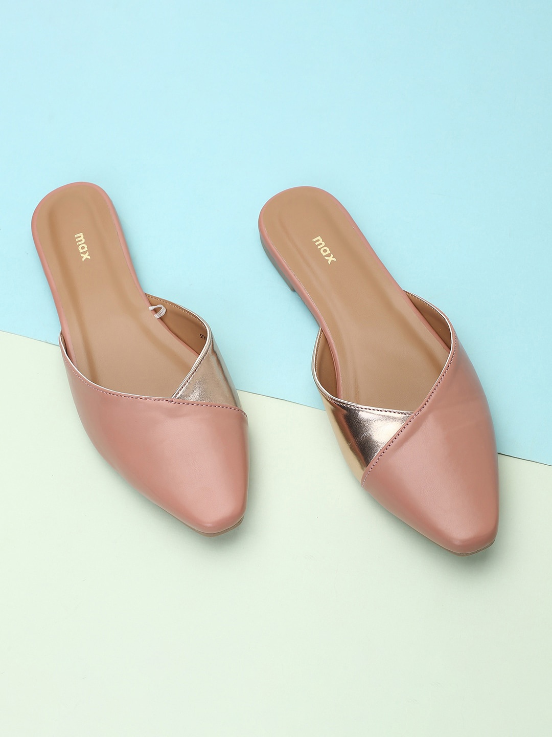 

max Women Pointed Toe Slip On Mules, Pink