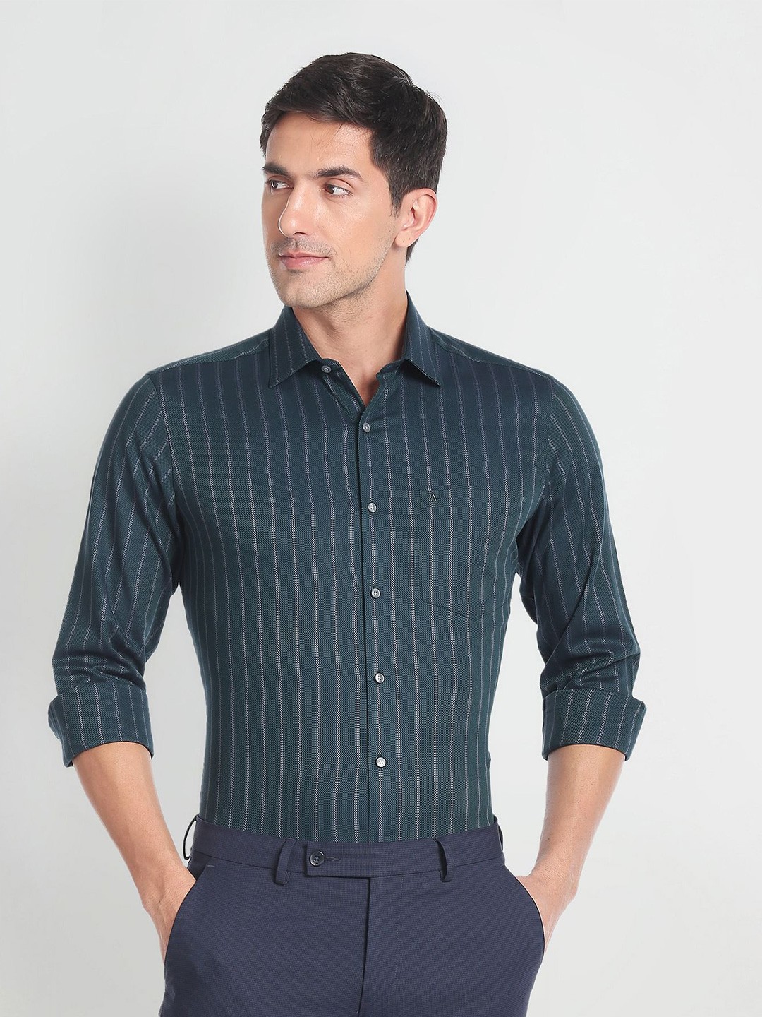 

Arrow Spread Collar Striped Pure Cotton Slim Fit Formal Shirt, Green