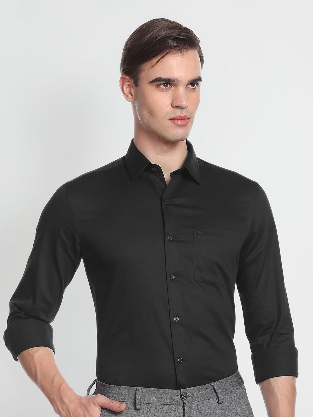 

Arrow Spread Collar Slim Fit Opaque Twill Pure Cotton Formal Shirt, Black