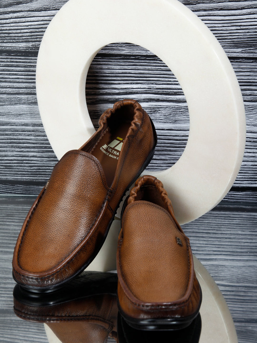 

ID Men Textured Leather Loafers, Tan