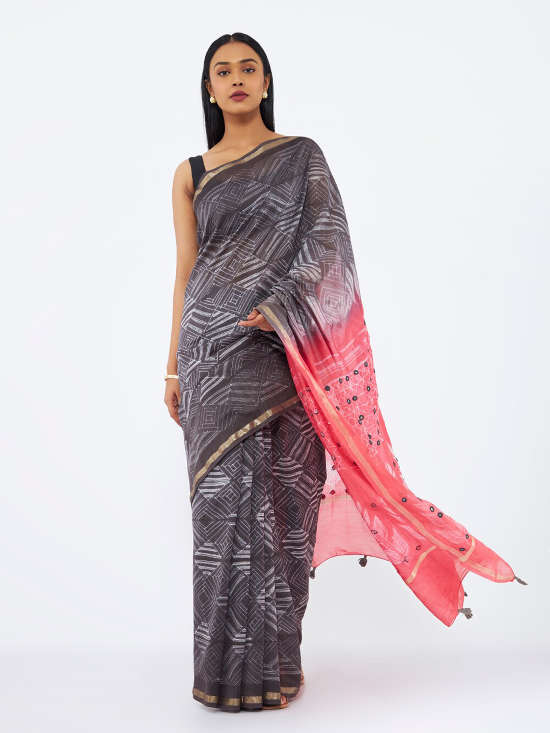 

Taneira Geometric Printed Zari Silk Cotton Saree, Grey