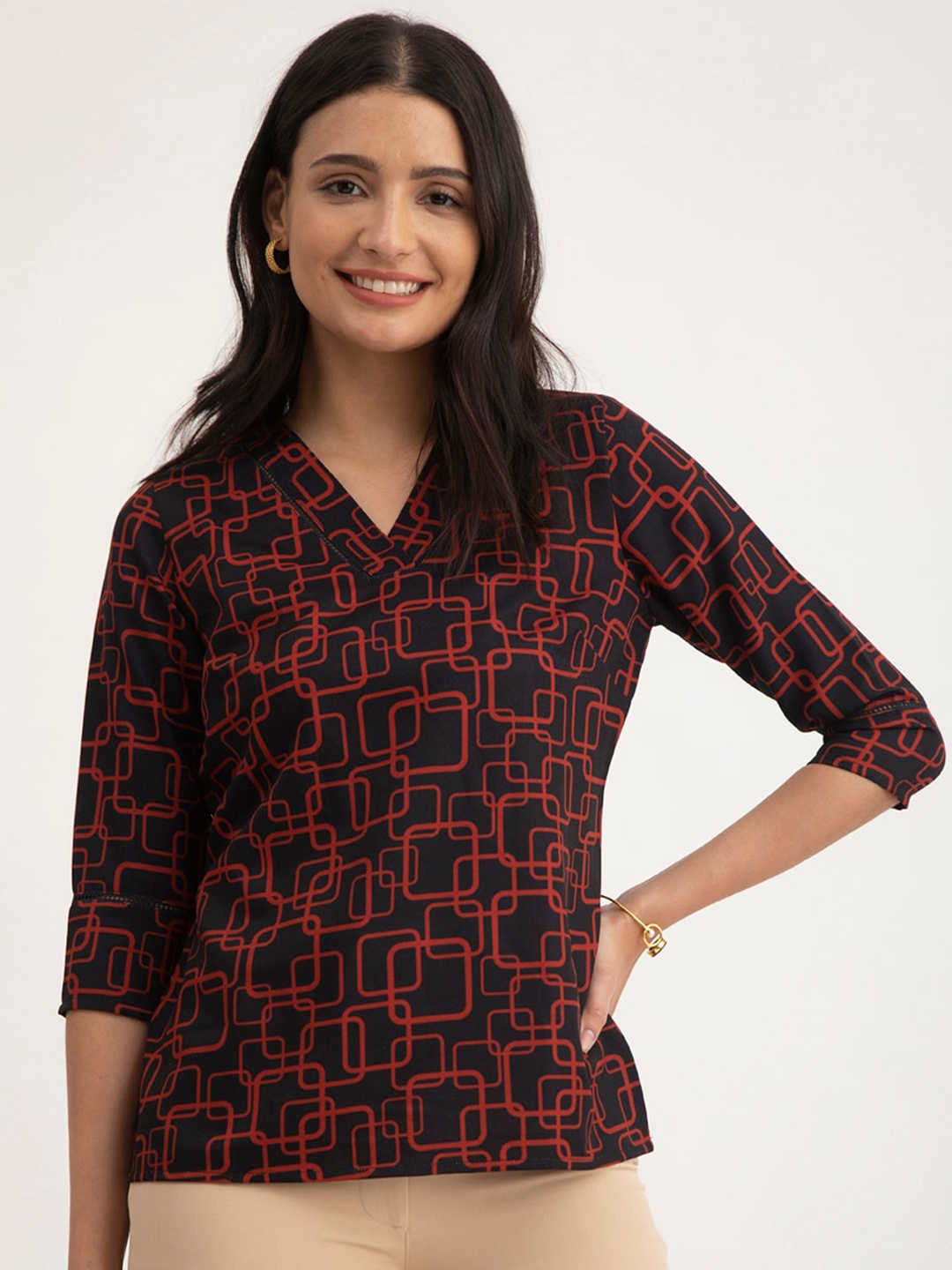 

FableStreet Geometric Printed V-Neck Regular Top, Black