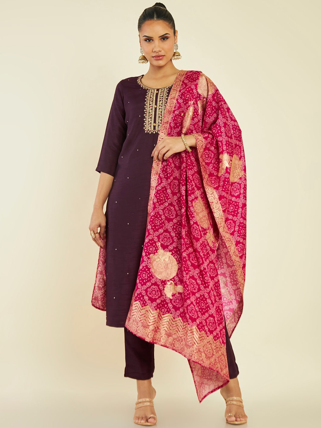 

Soch Ethnic Motifs Embroidered Sequined Kurta with Trousers & Dupatta, Maroon