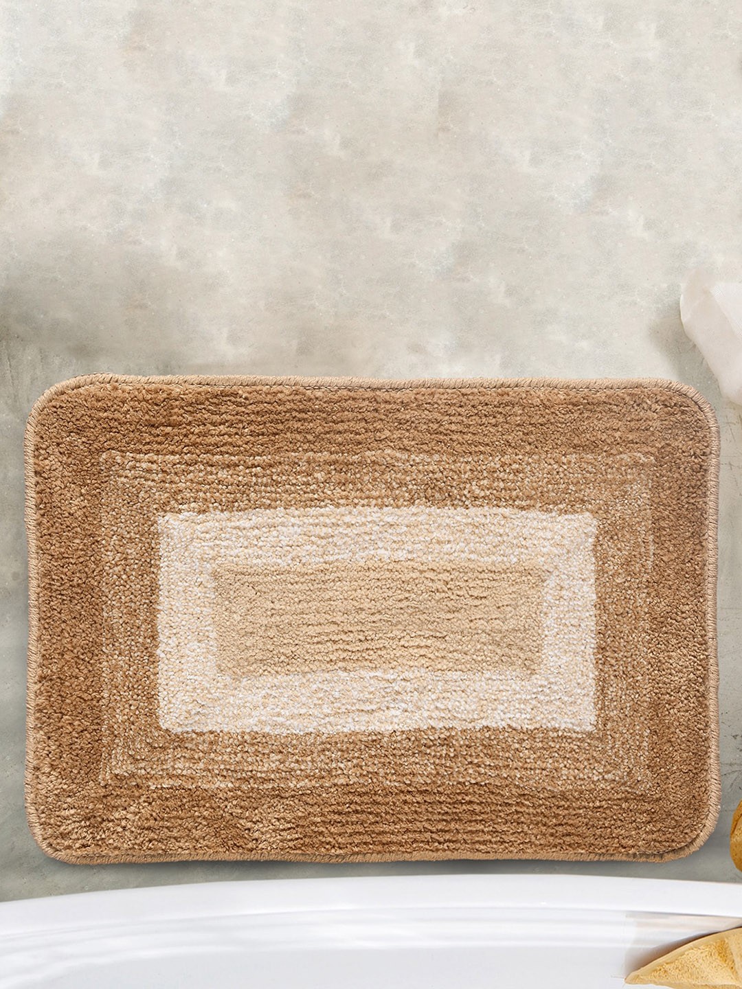 

Saral Home Set of 2 Gold-Toned Antiskid Bath-Door Mat