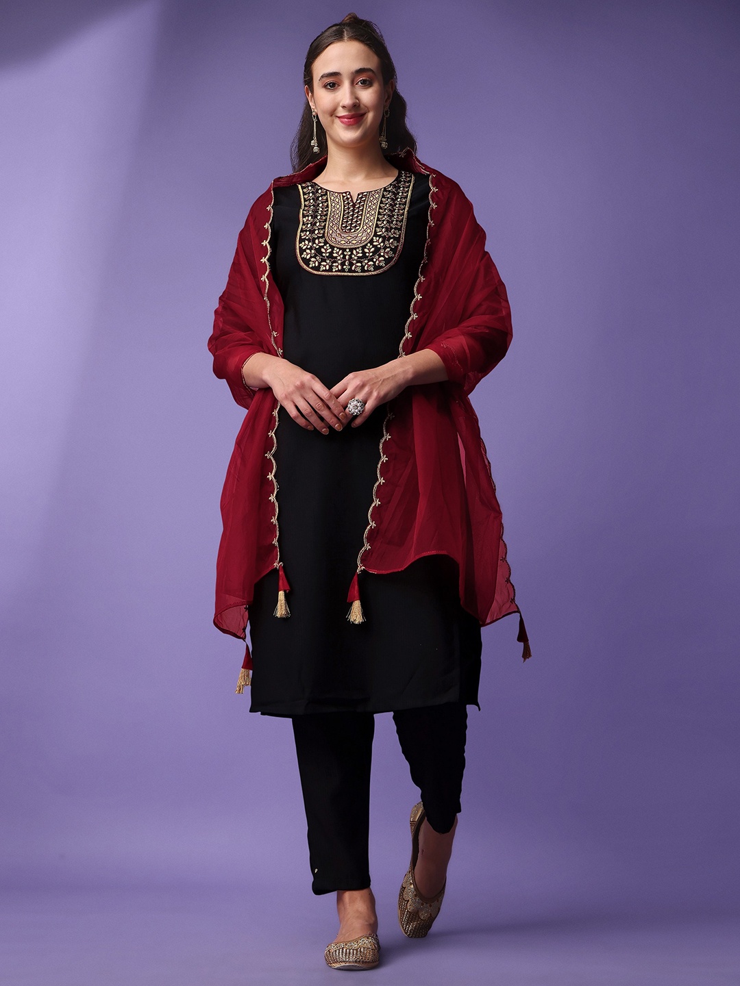 

ASPORA Ethnic Motifs Embroidered Sequinned Kurta with Trousers & Dupatta, Black