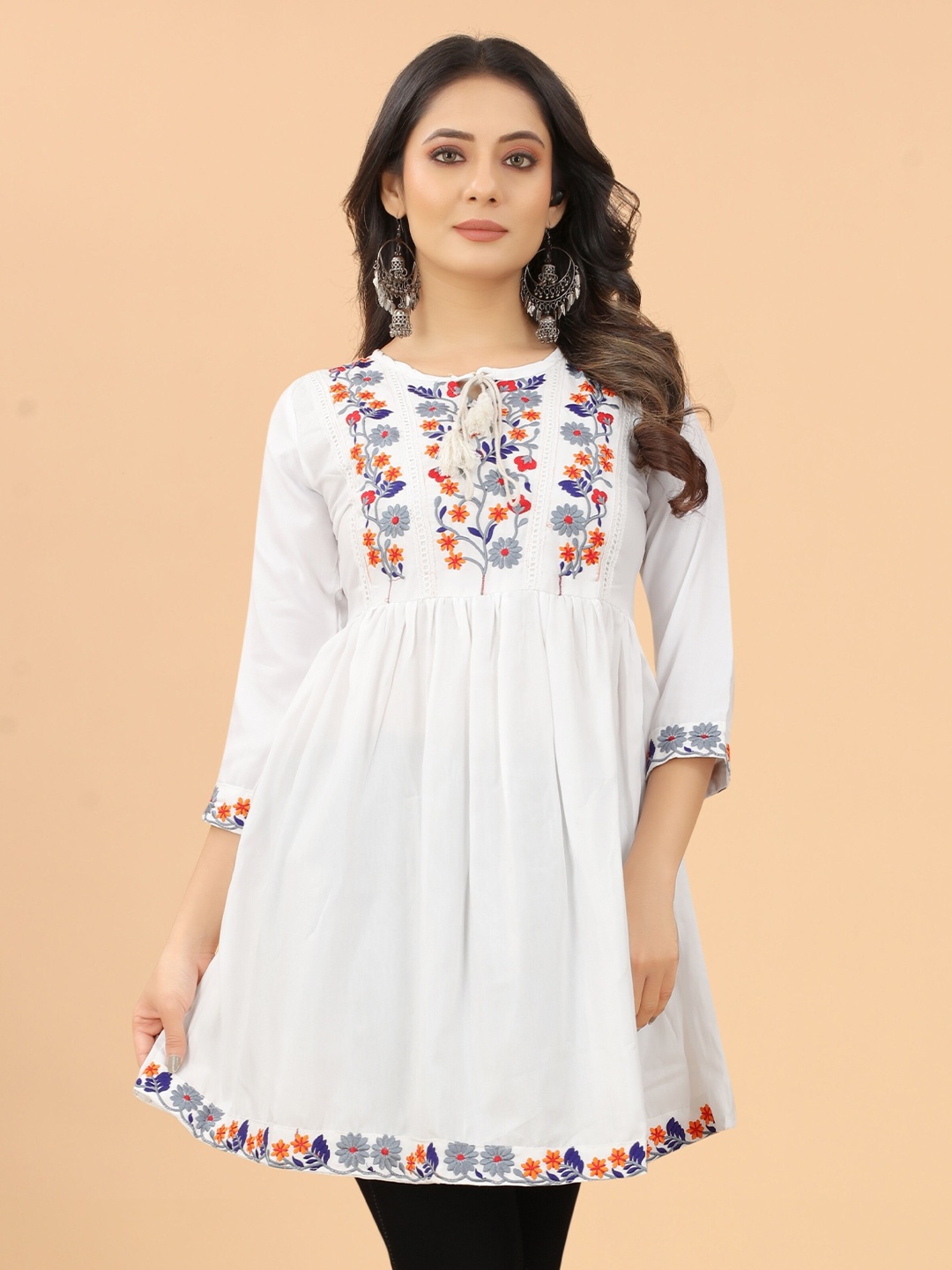 

Vaidehi Fashion Floral Embroidered Cotton Tunic, White