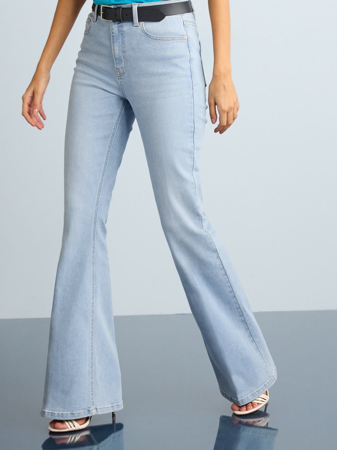 

NEXT Women Bootcut Light Fade Stretchable Jeans, Blue