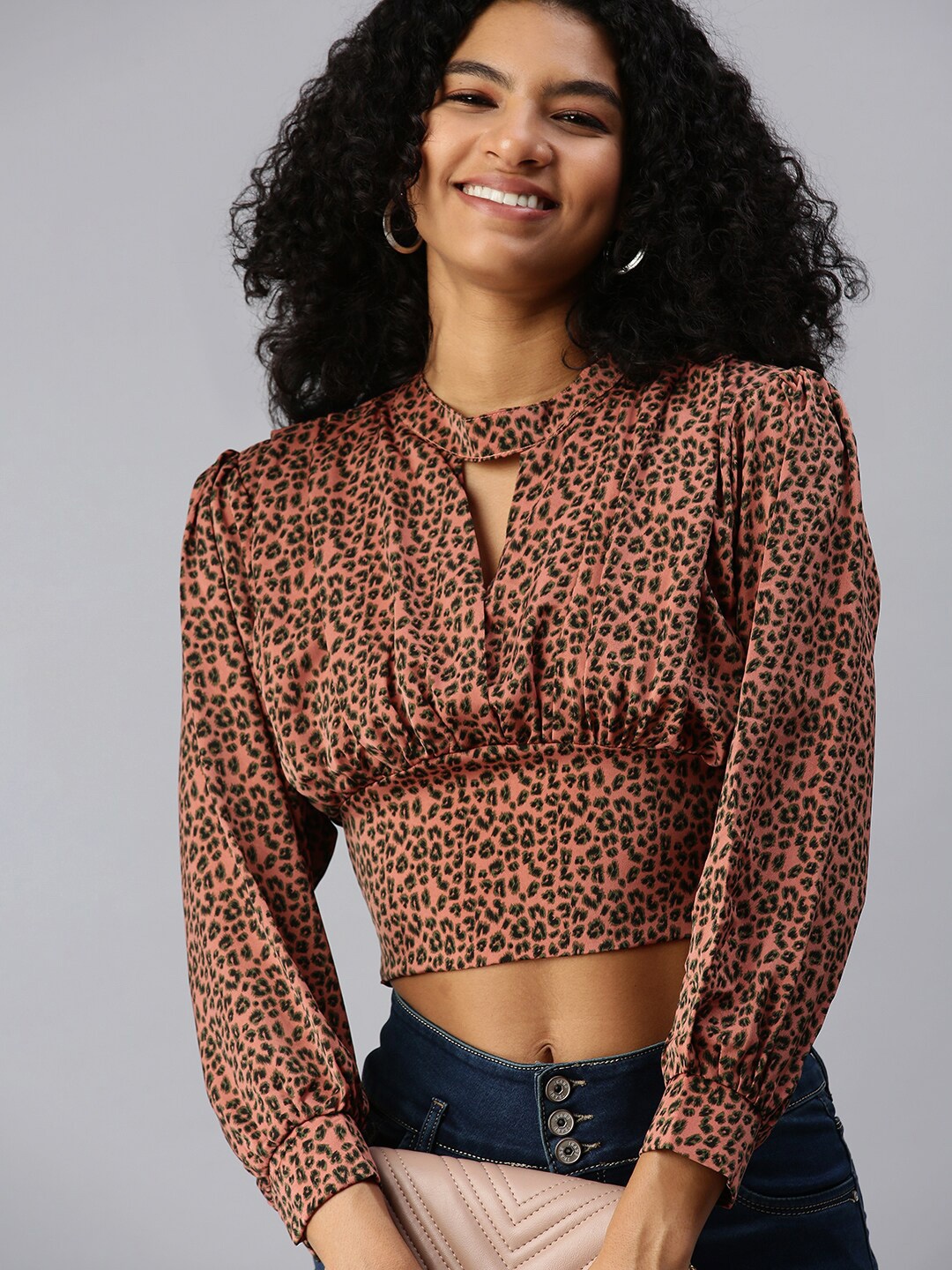 

SHOWOFF Animal Printed Keyhole Neck Puff Sleeves Crop Top, Brown