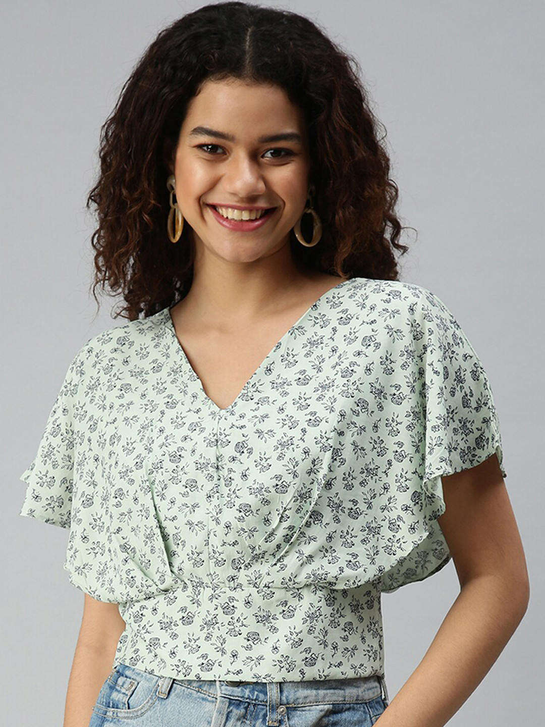 

SHOWOFF Floral Printed V-Neck Flutter Sleeves Crepe Crop Top, Green