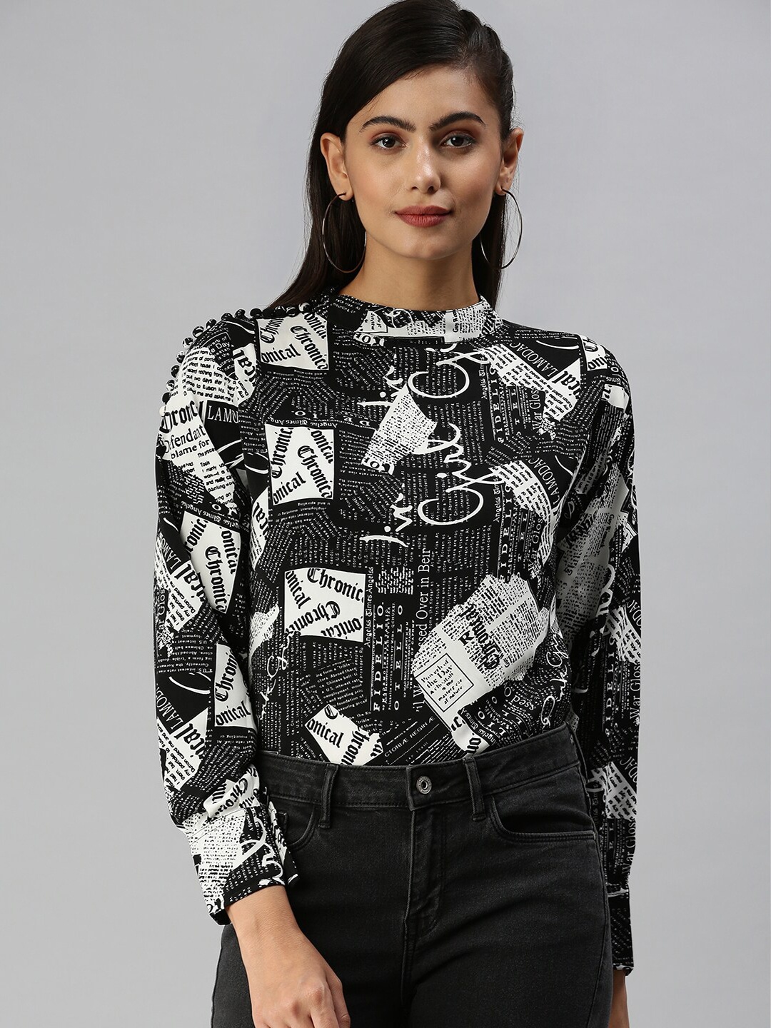 

SHOWOFF Printed Puff Sleeves Crepe Top, Black