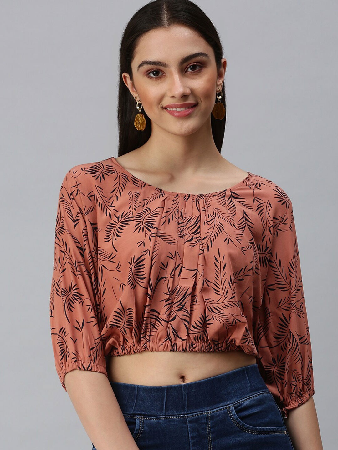 

SHOWOFF Tropical Printed Puff Sleeve Crepe Blouson Crop Top, Brown