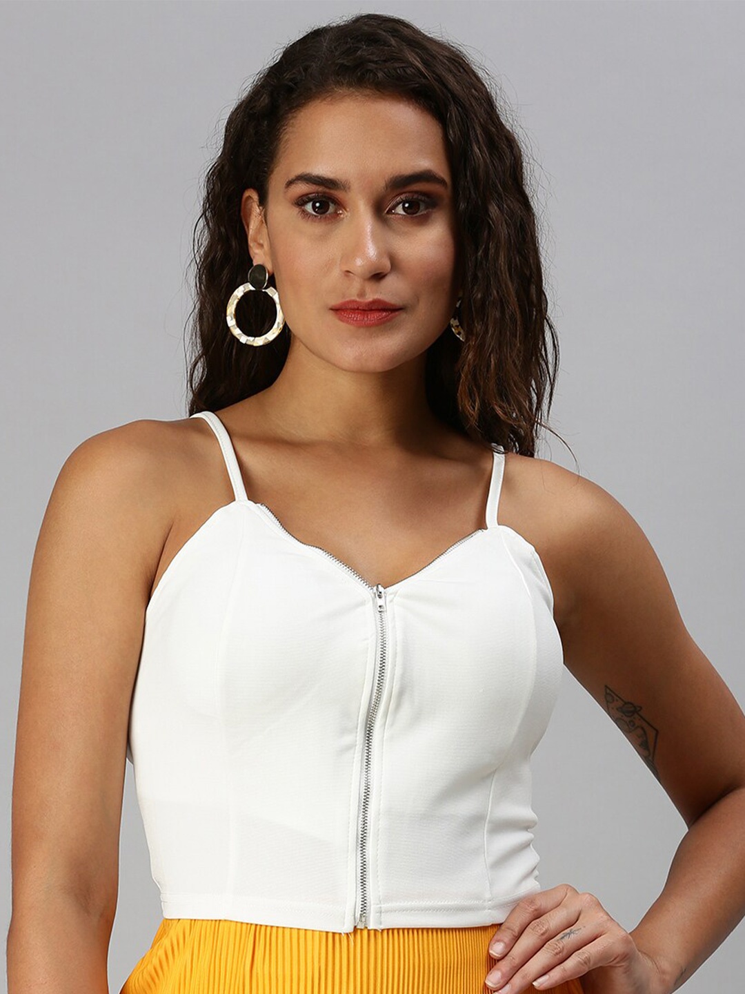 

SHOWOFF Shoulder Straps Crop Fitted Top, White