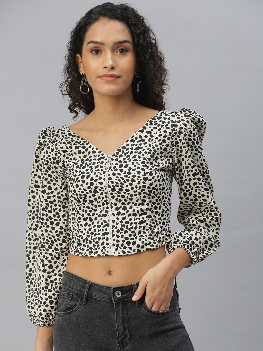 

SHOWOFF Animal Printed Puffed Sleeves Crop Top, Cream