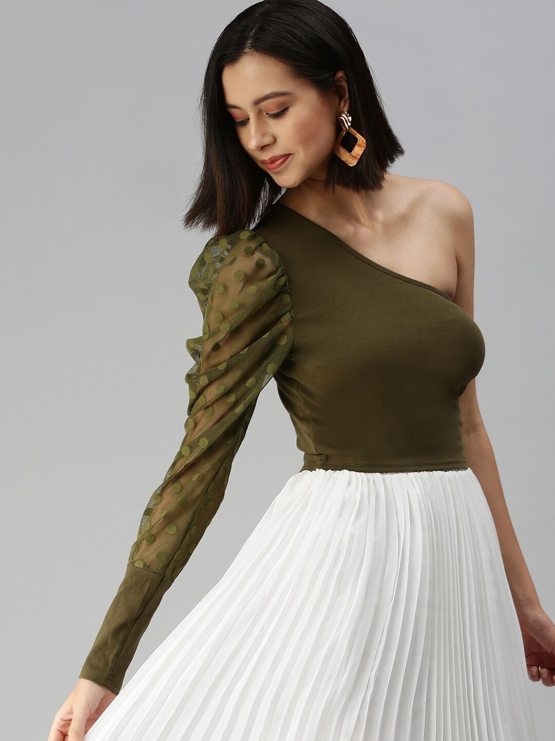 

SHOWOFF One Shoulder Puffed Sleeve Crop Top, Olive