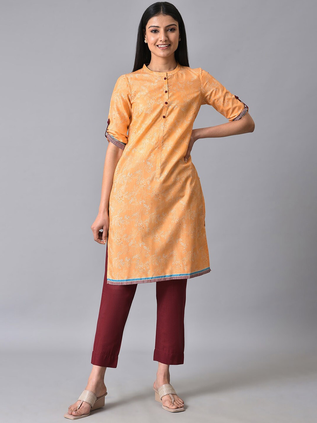 

AURELIA Roll-Up Sleeves Floral Printed Kurta with Trousers, Peach