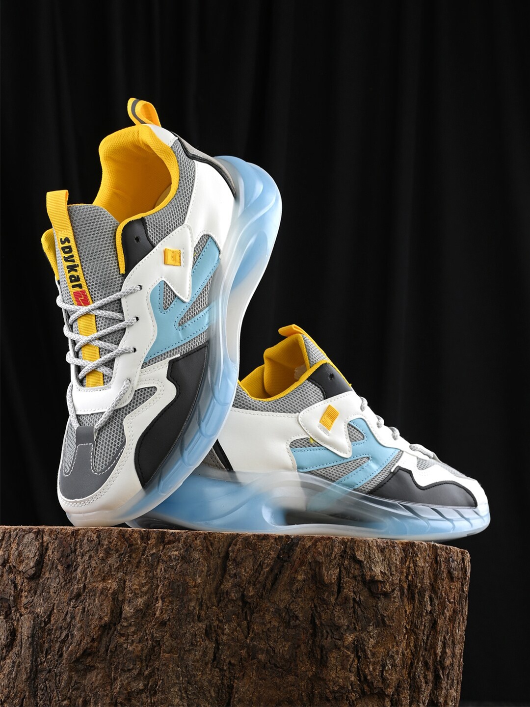 

SPYKAR Men Sneakers, White