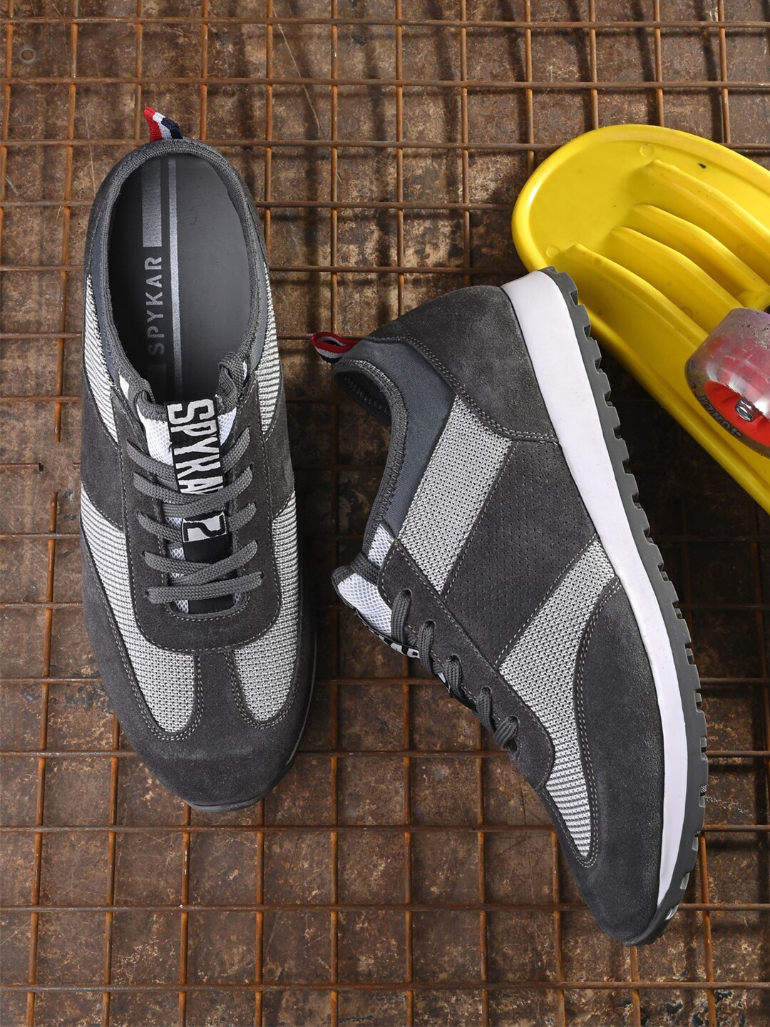 

SPYKAR Men Suede Sneakers, Black