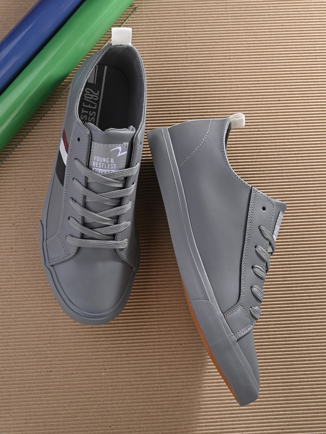 

SPYKAR Men Striped Lace-Up Sneakers, Grey