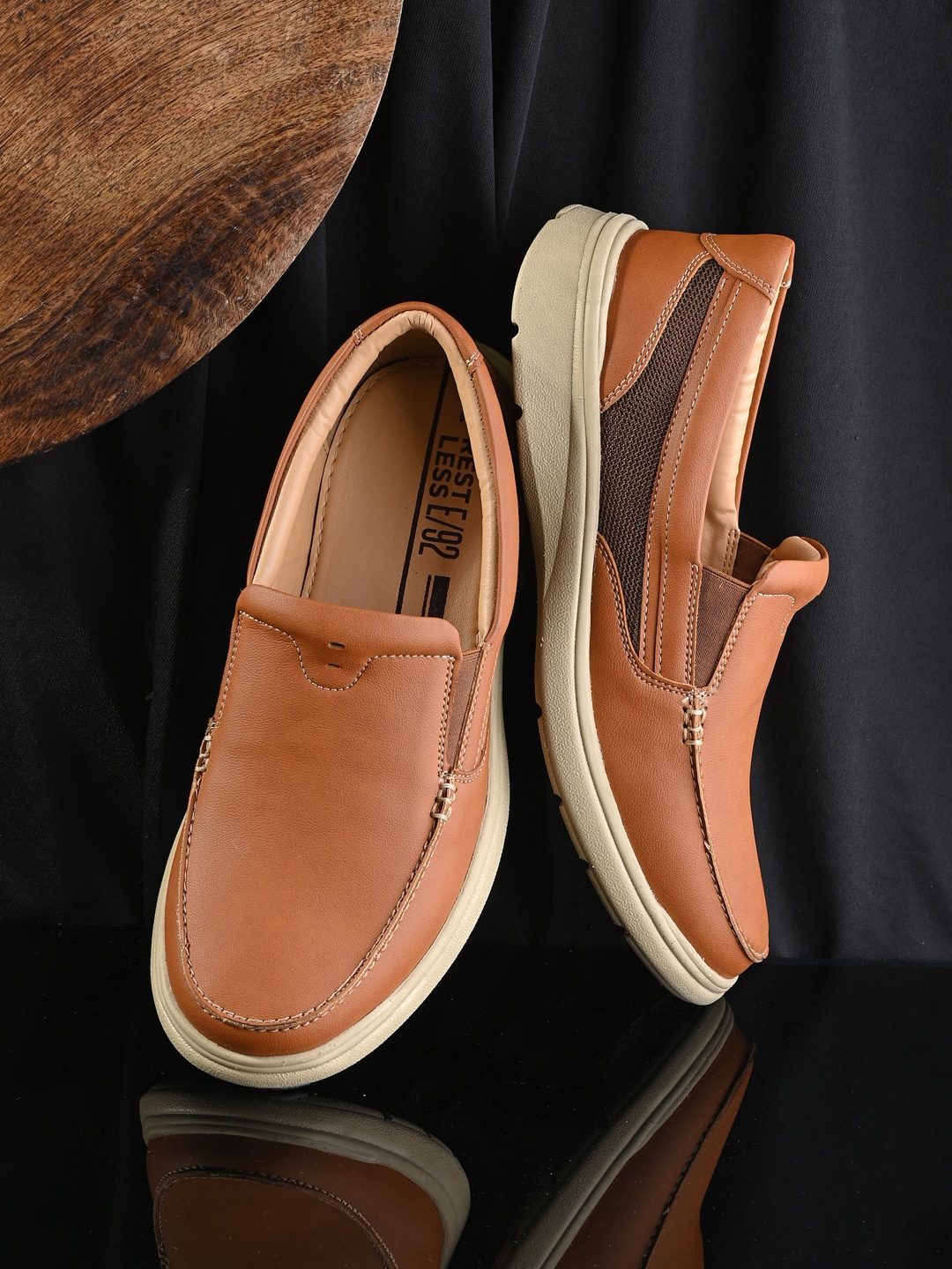 

SPYKAR Men Contrast Sole Driving Shoes, Tan
