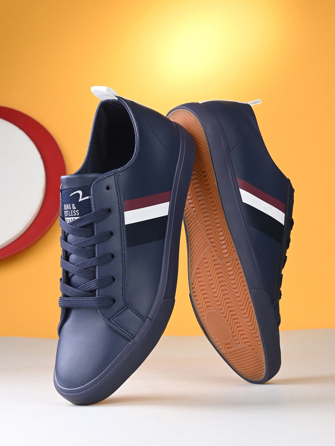 

SPYKAR Men Striped Lace-Up Sneakers, Navy blue