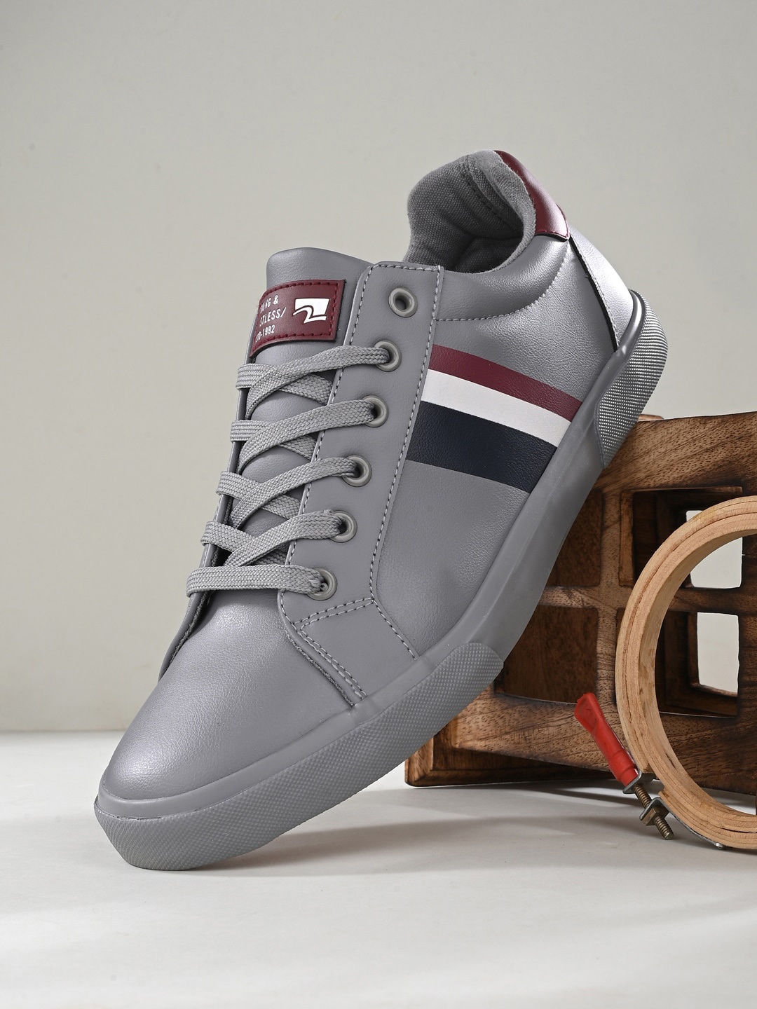 

SPYKAR Men Striped Lace-Up Sneakers, Grey