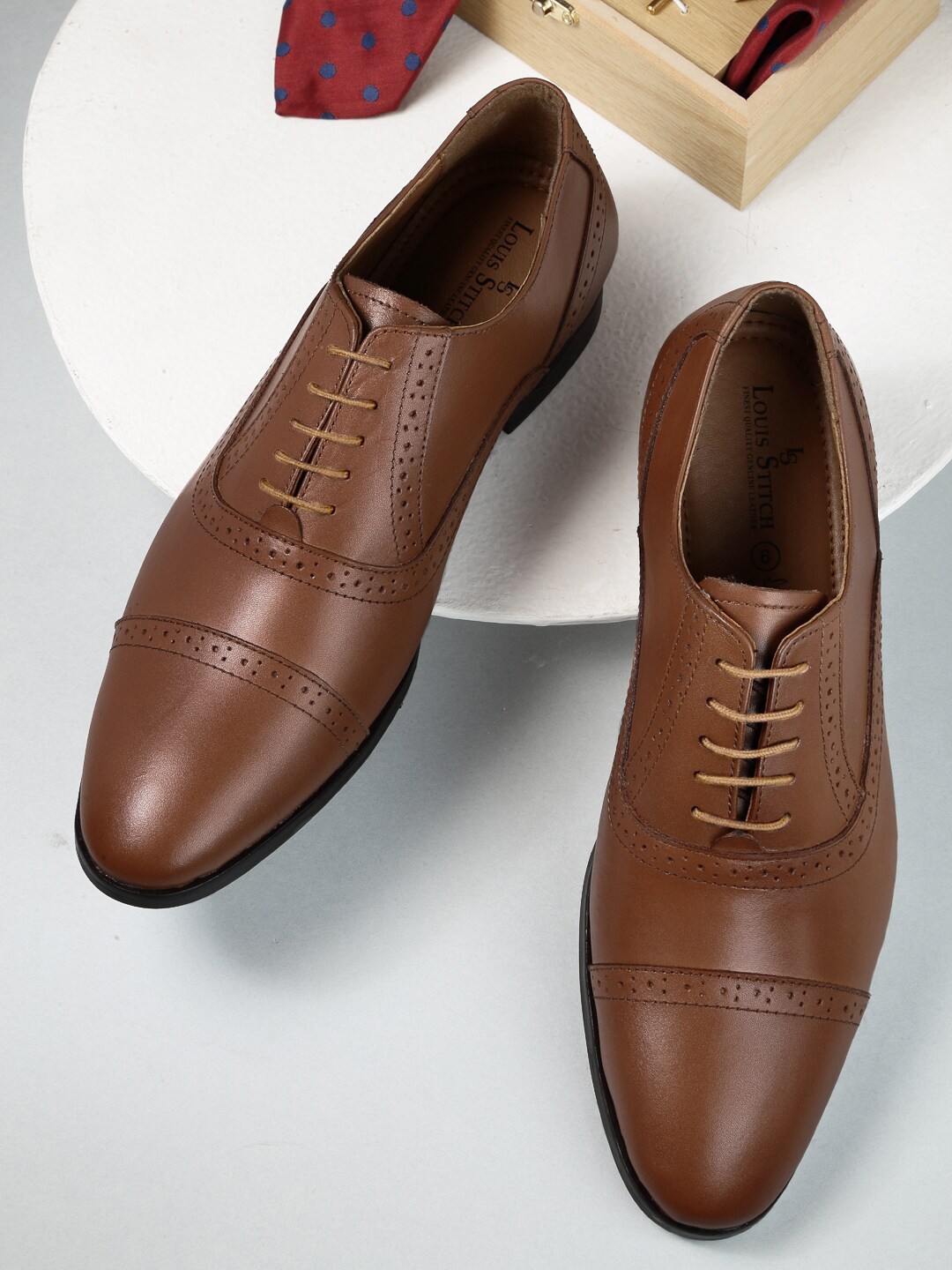 

LOUIS STITCH Men Textured Genuine Leather Formal Oxfords, Brown