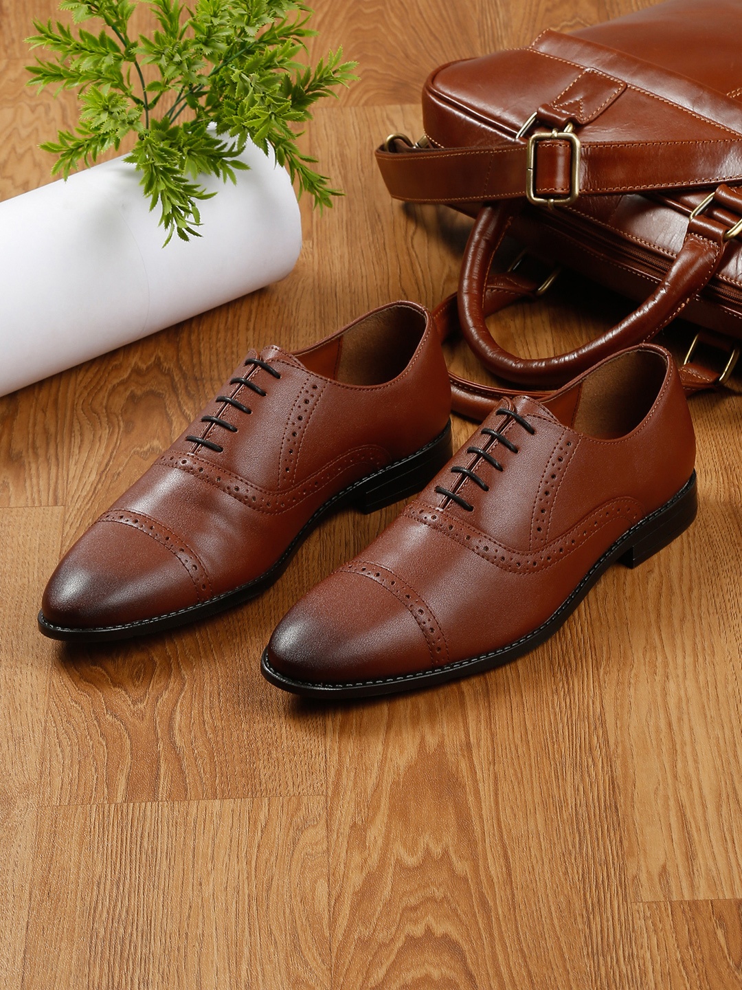 

Men Leatherette Oxford Formal Shoes, Tan