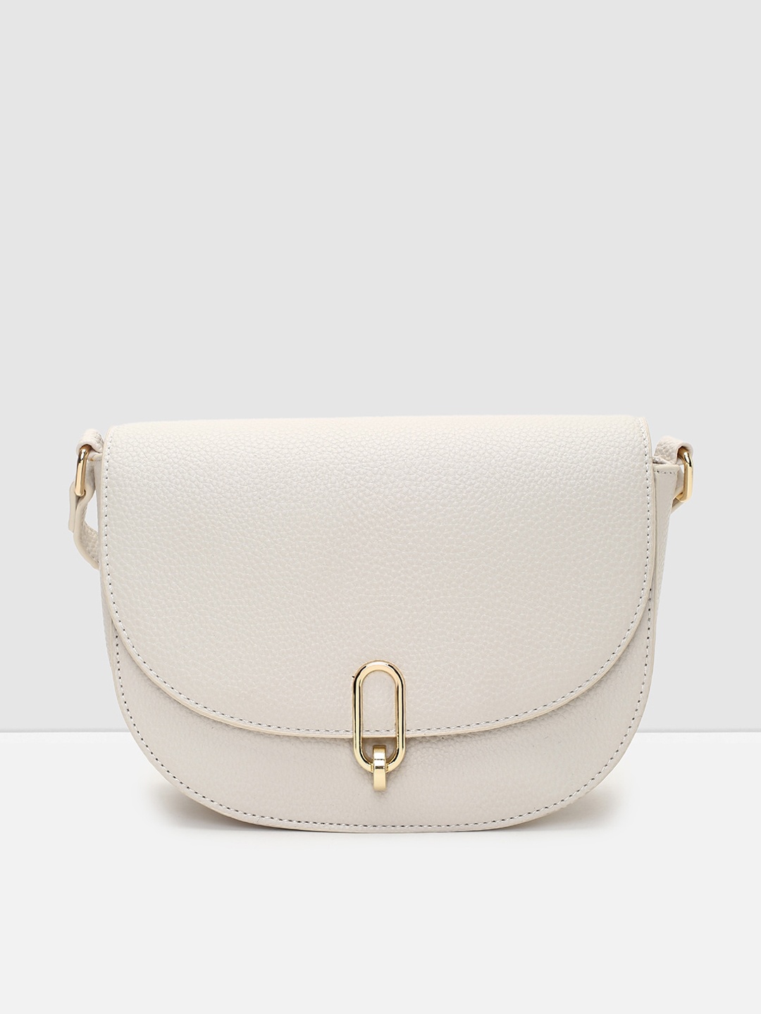 

max Textured Structured Sling Bag, Off white