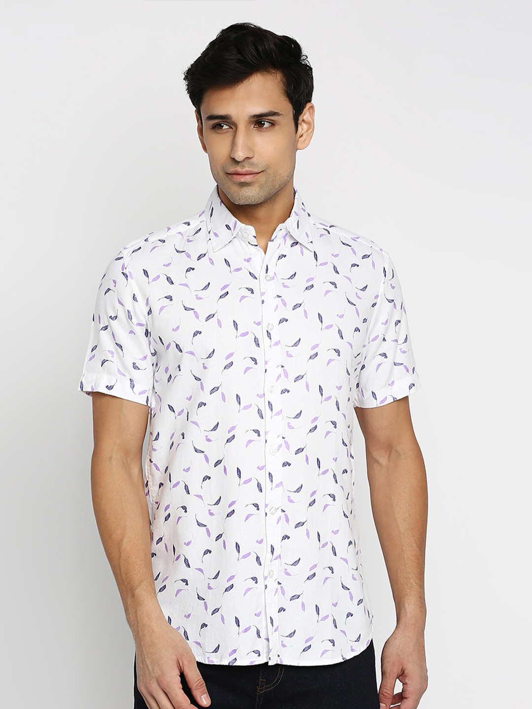 

MOD ECRU Modern Slim Fit Conversational Printed Casual Shirt, White