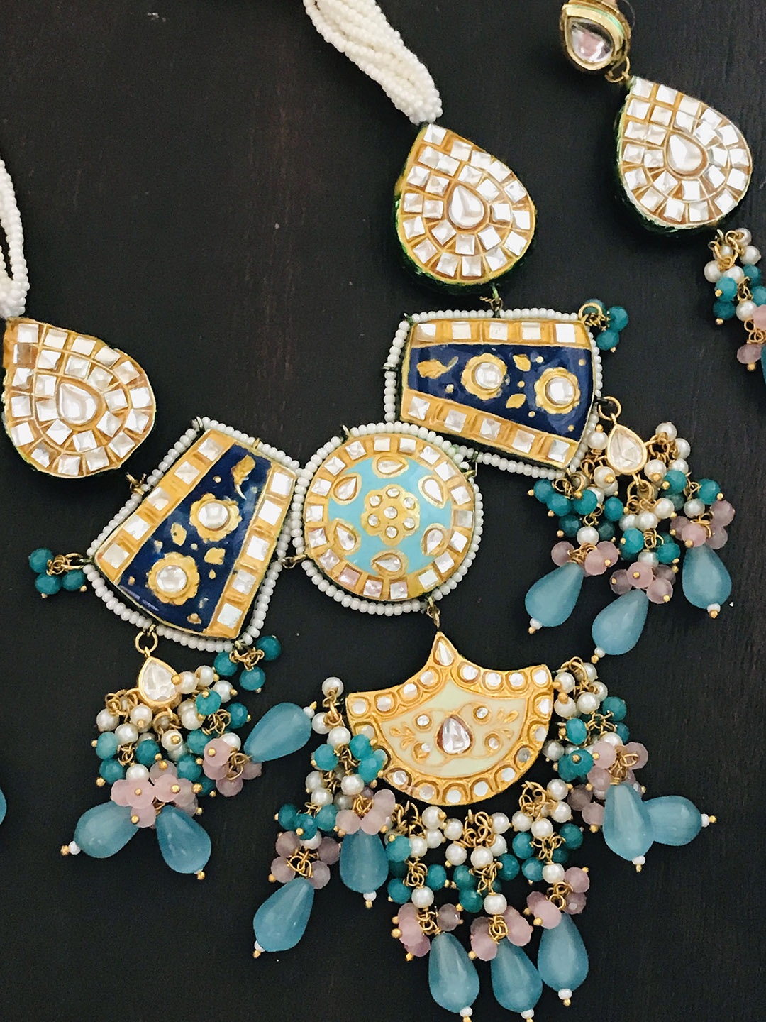 

The Opal Factory Gold-Plated Kundan-Studded & Beaded Jewellery Set, Blue