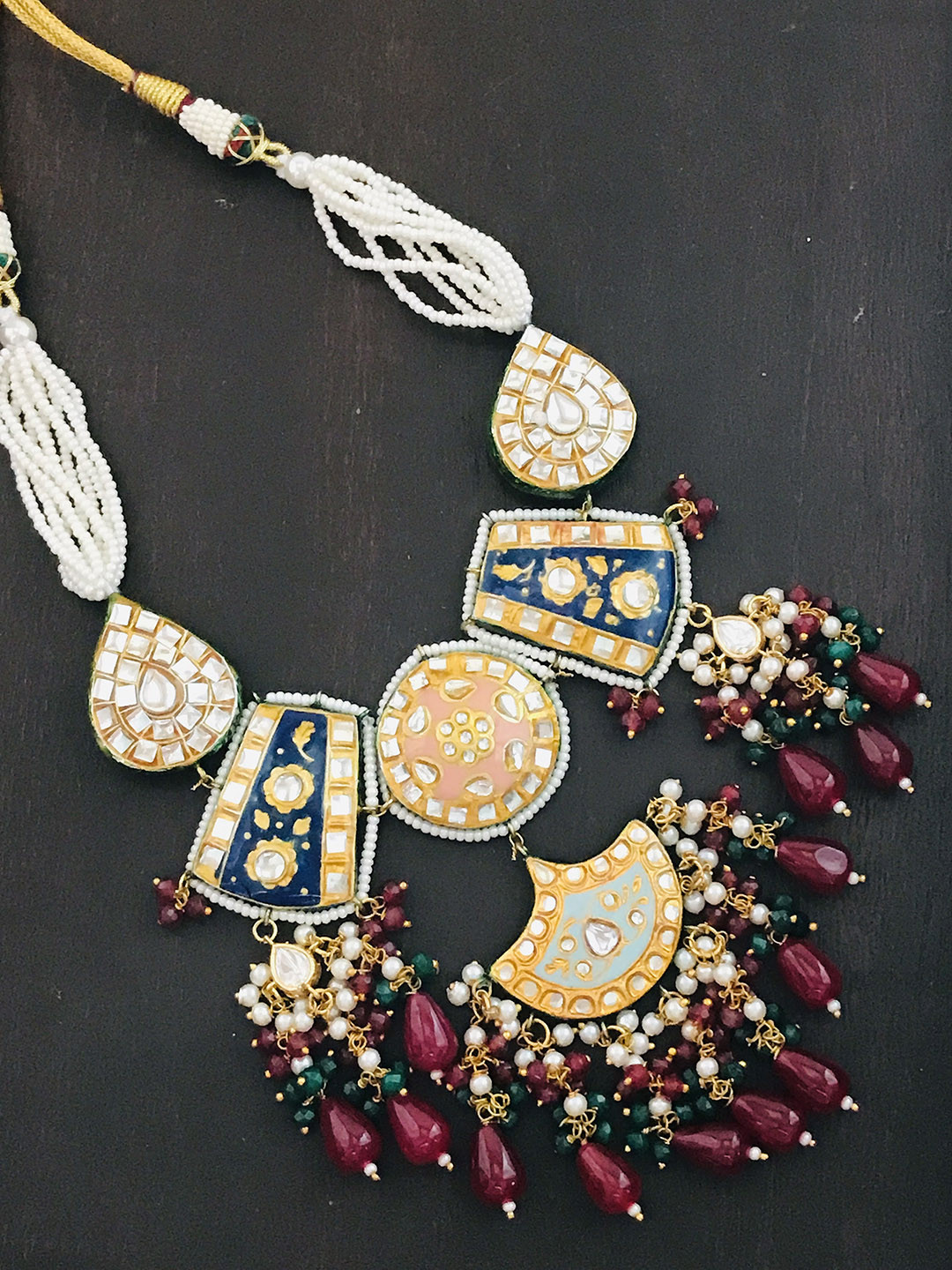

The Opal Factory Gold-Plated Kundan-Studded & Beaded Jewellery Set, White