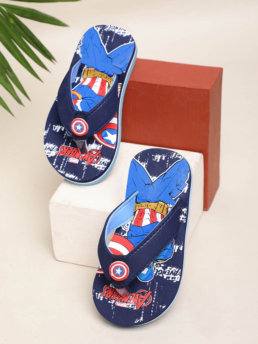 

Kids Ville Boys Captain America Printed Soft Cushion Thong Flip Flop, Blue