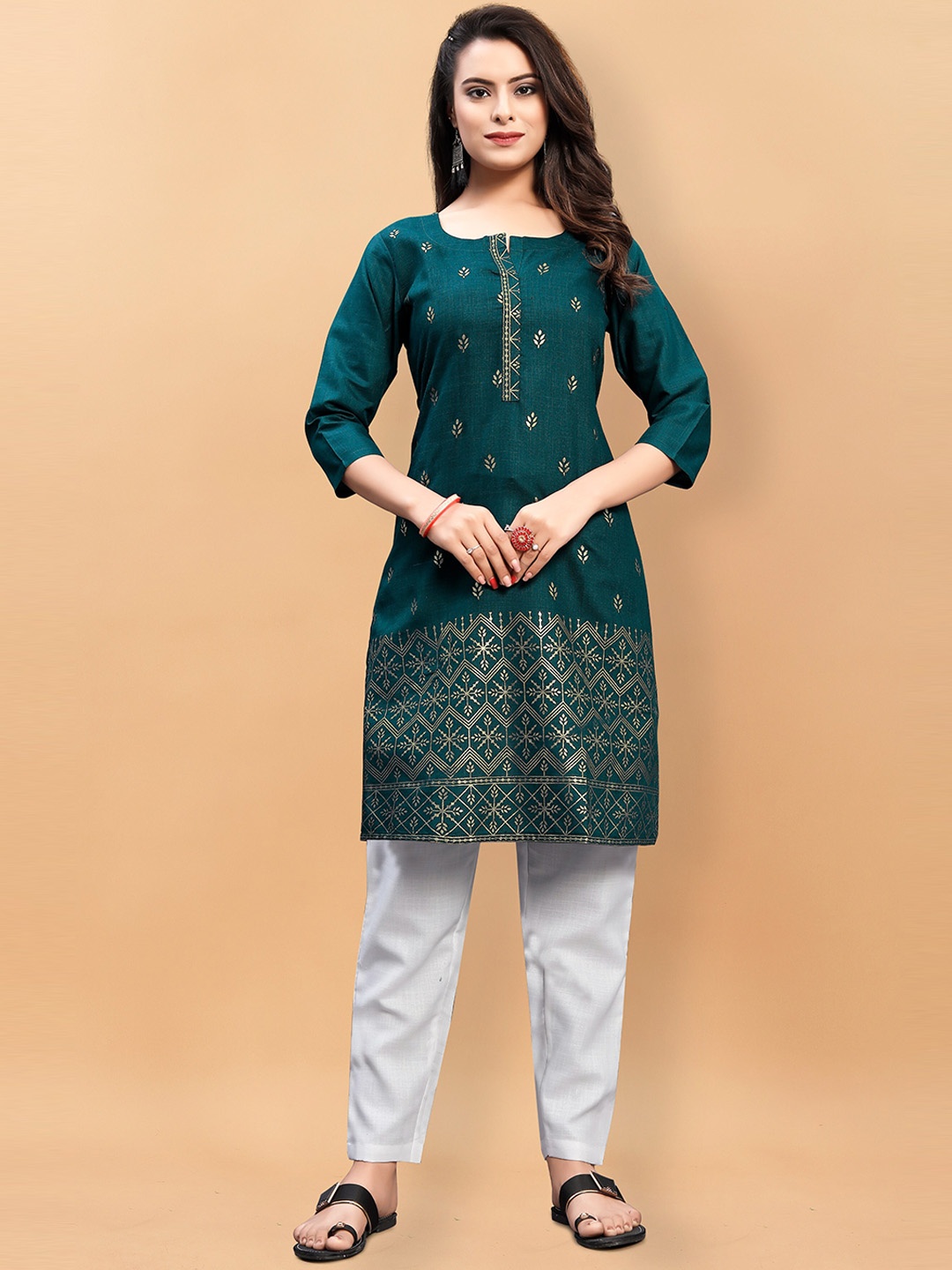 

KALINI Ethnic Motifs Printed Pure Cotton Kurta with Trousers, Green