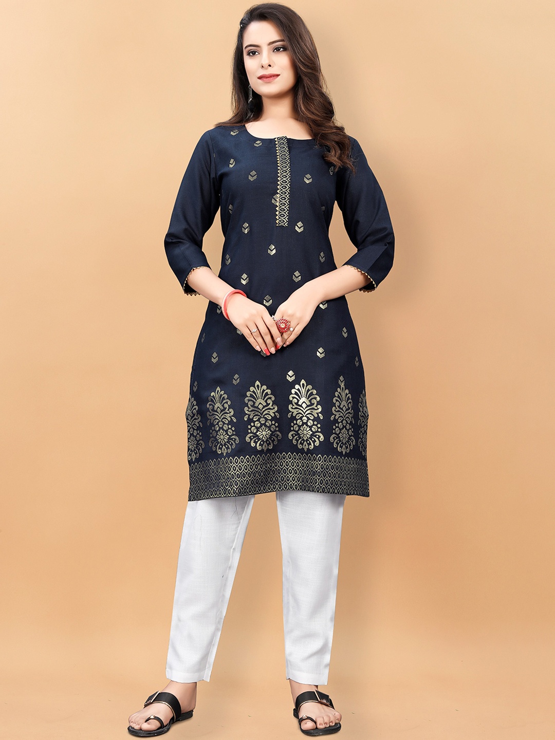 

KALINI Ethnic Motifs Printed Pure Cotton Kurta with Pyjamas, Navy blue