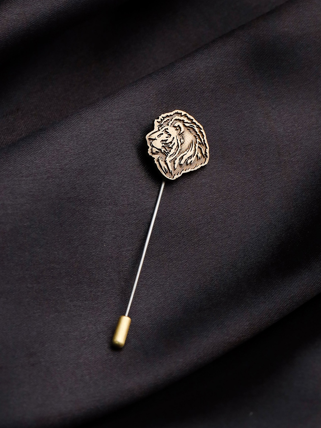 

COSA NOSTRAA Men Lion's Mane Lapel Pin Brooch, Gold