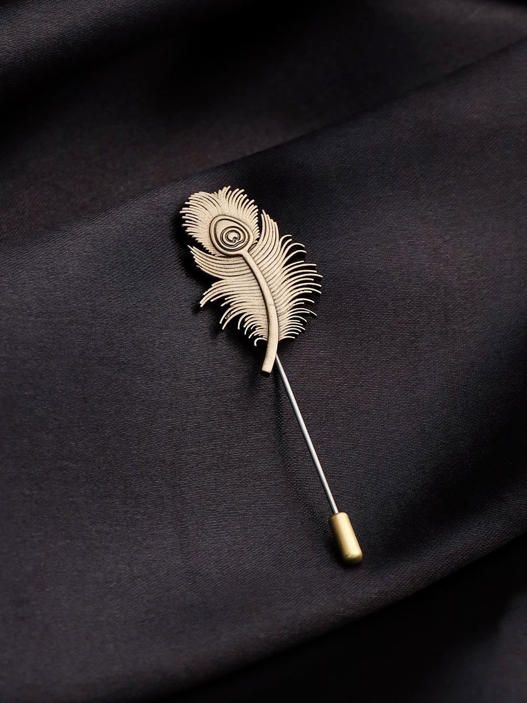 

COSA NOSTRAA Men Peacock Grace Lapel Pin Brooch, Gold