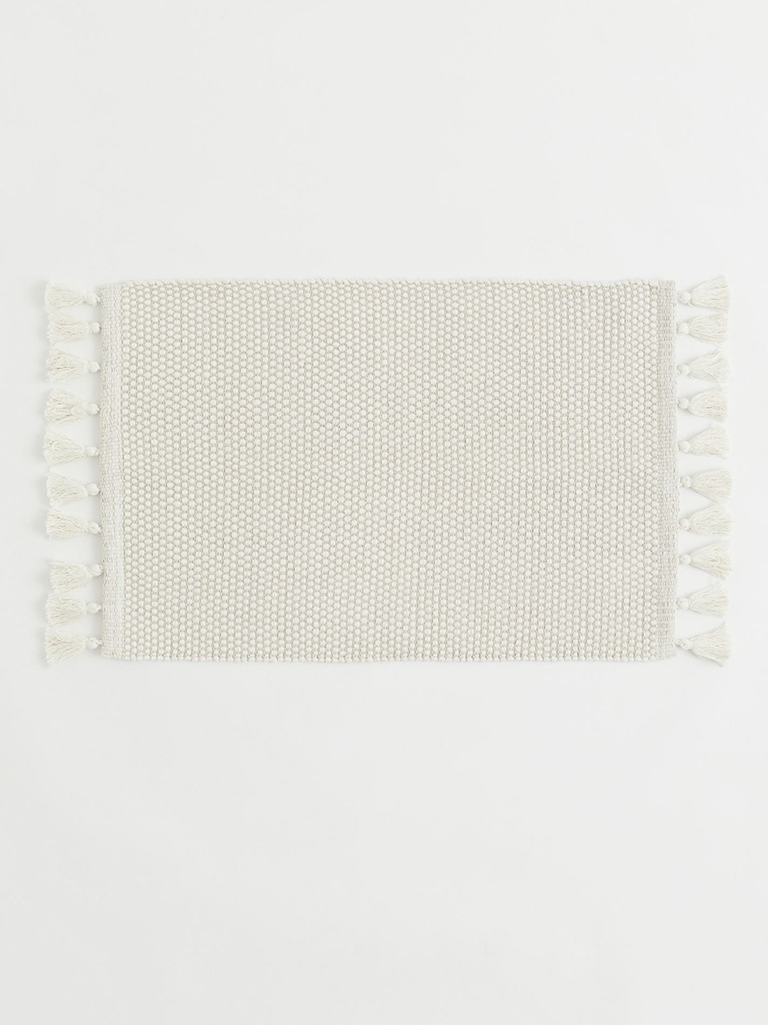 

H&M Beige Pure Cotton Tasselled Bath Mat