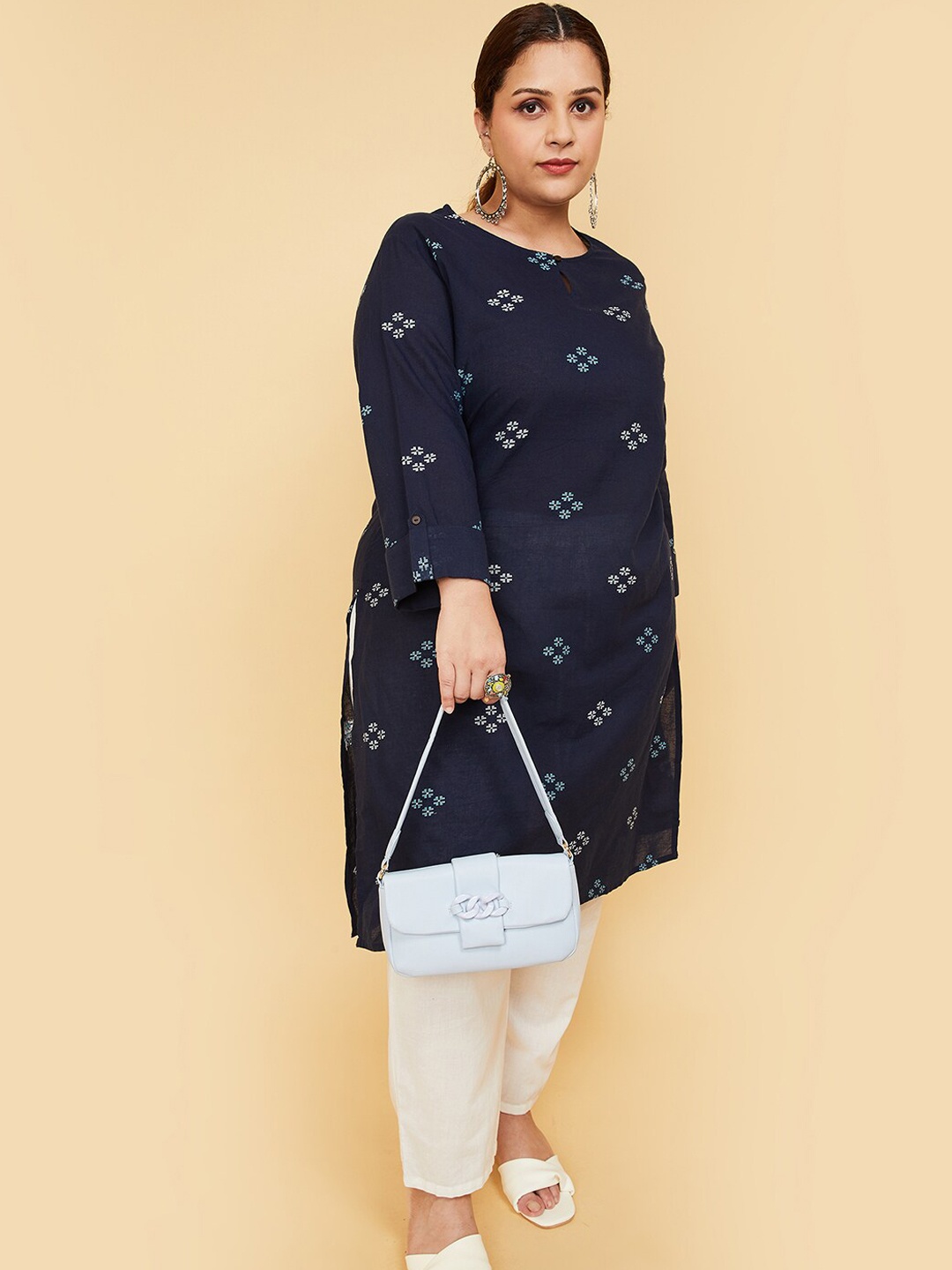 

max Geometric Printed Keyhole Neck Pure Cotton Kurta, Blue