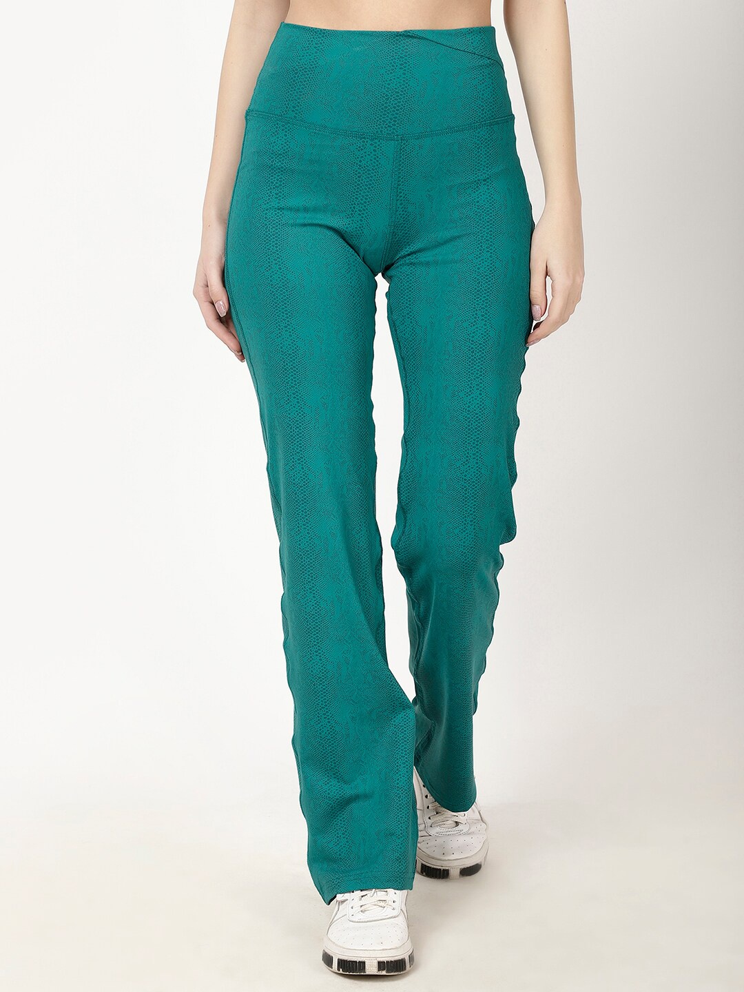 

STUDIOACTIV Women Straight-Fit Track Pants, Green