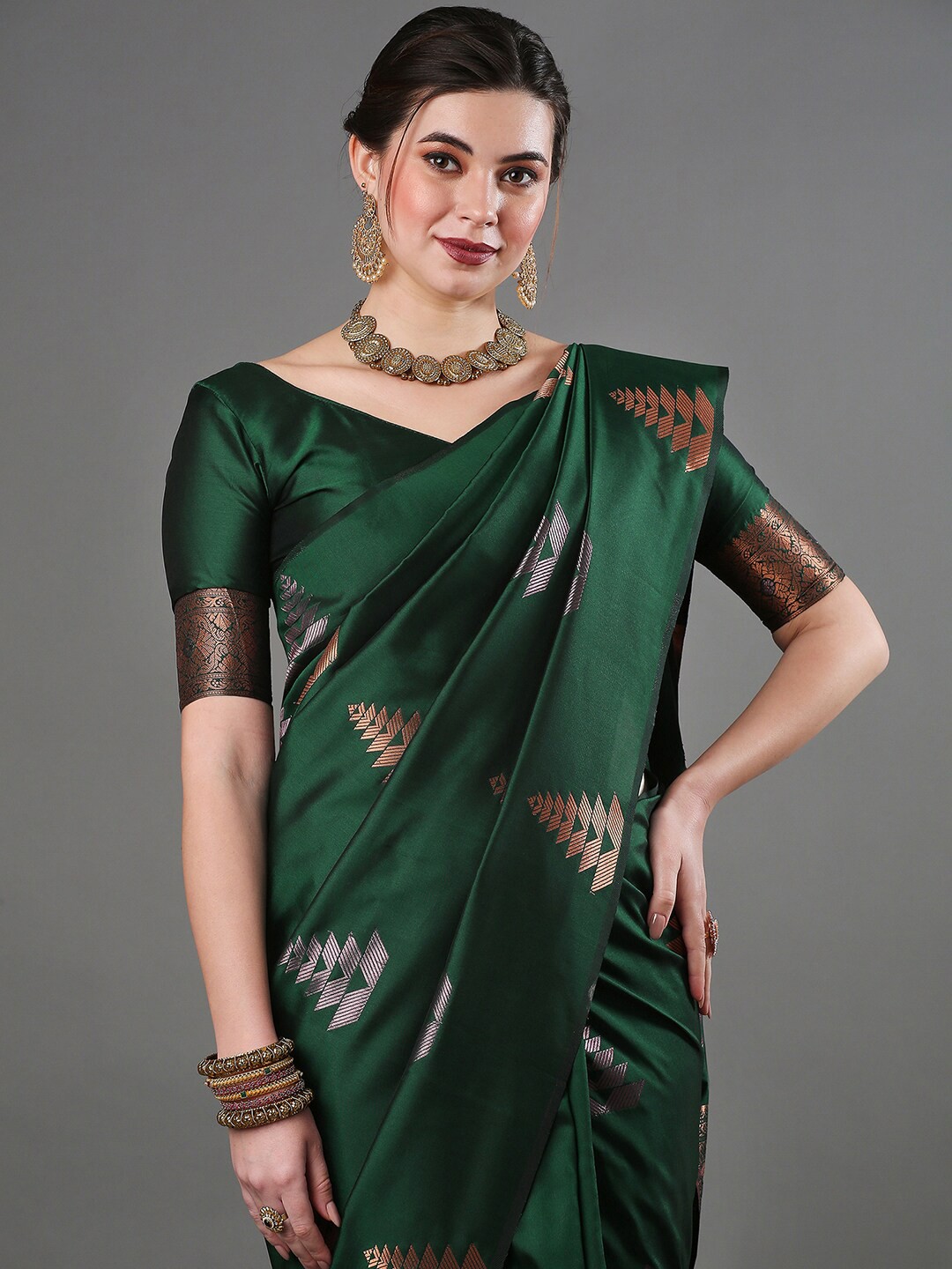 

Mitera Woven Design Zari Silk Blend Banarasi Saree, Green