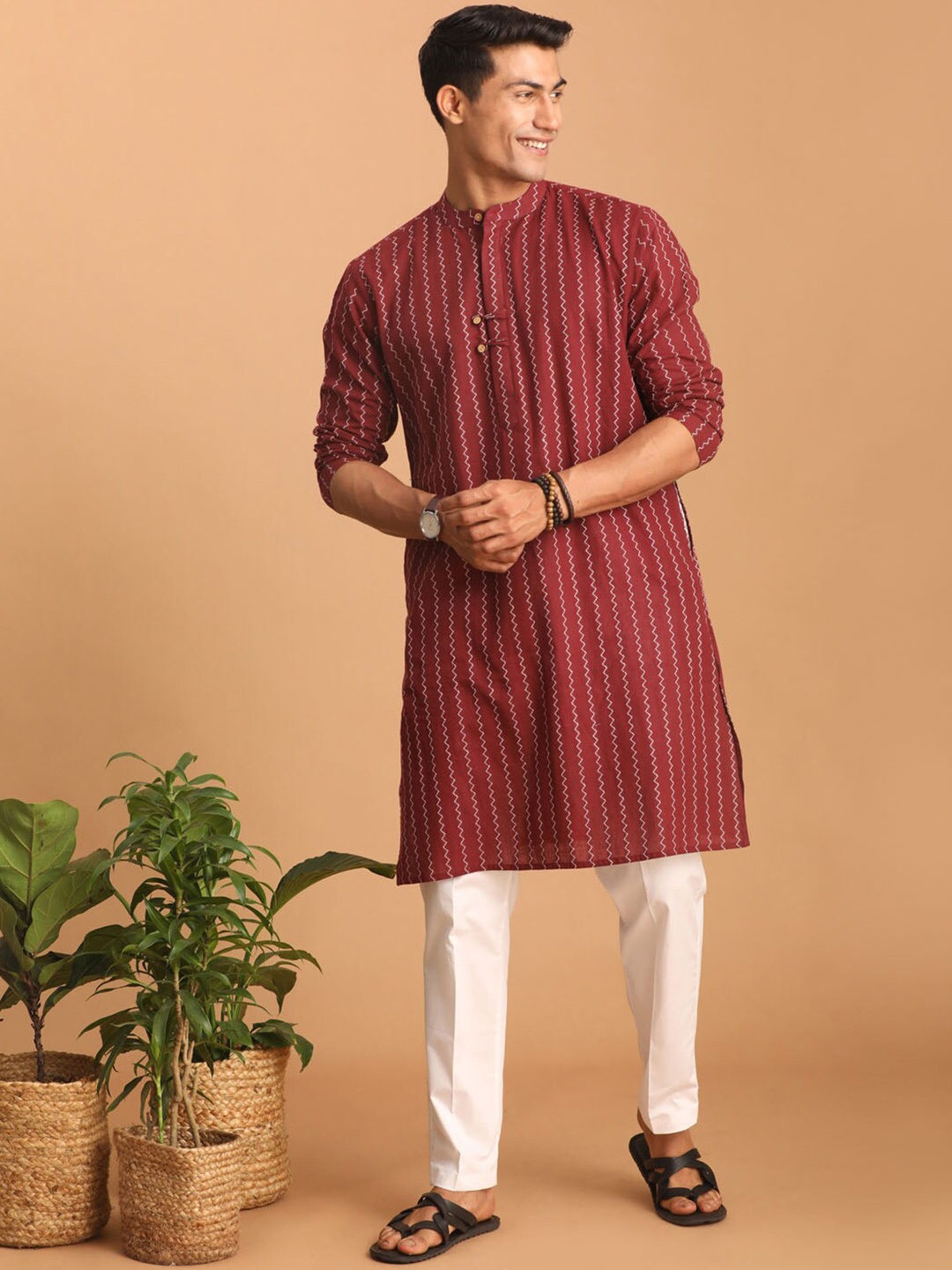 

VASTRAMAY Woven Design Band Collar Pure Cotton Sustainable Kurta With Pyjamas, Maroon