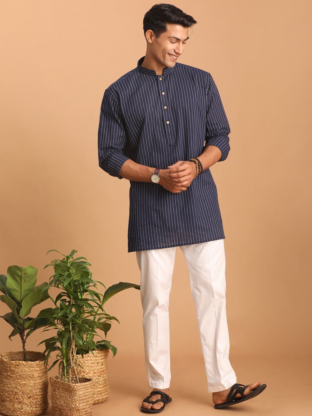 

VASTRAMAY Striped Mandarin Collar Pure Cotton Kurta With Pyjamas, Navy blue