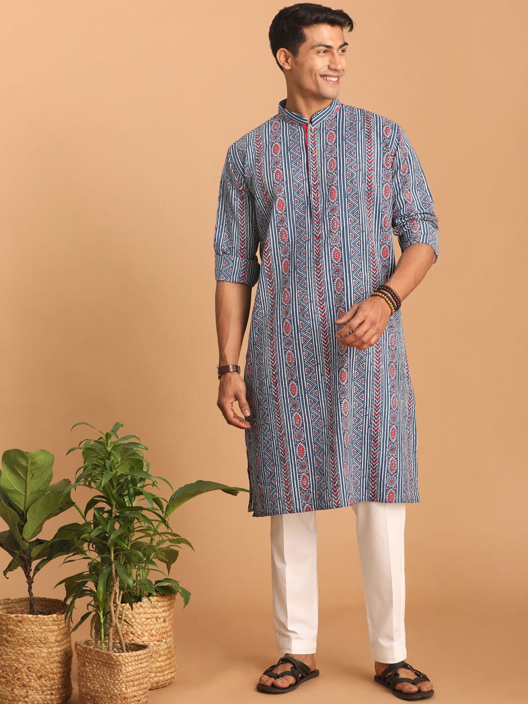 

VASTRAMAY Ethnic Motif Printed Mandarin Collar Pure Cotton Sustainable Kurta With Trousers, Blue