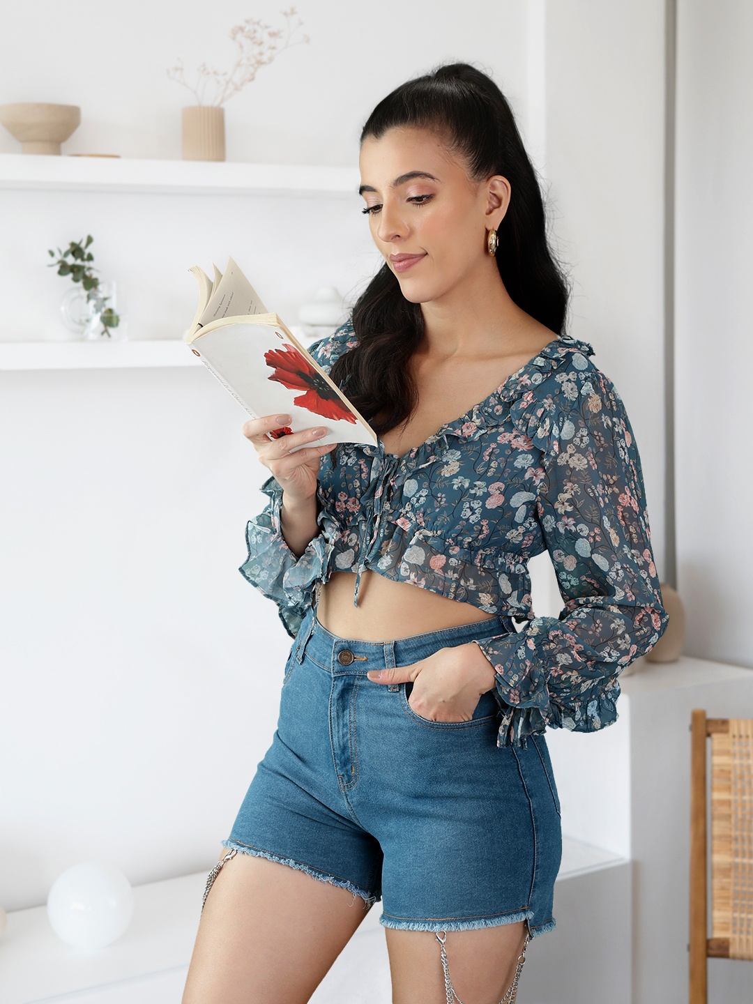 

FOREVER 21 Women Mid-Rise Denim Shorts, Blue