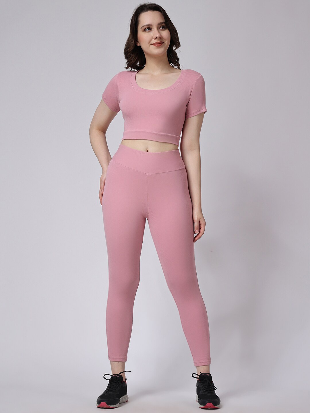 

The Label Bar Fitted Cotton Crop Top With Leggings Sports Co-Ord Set, Pink