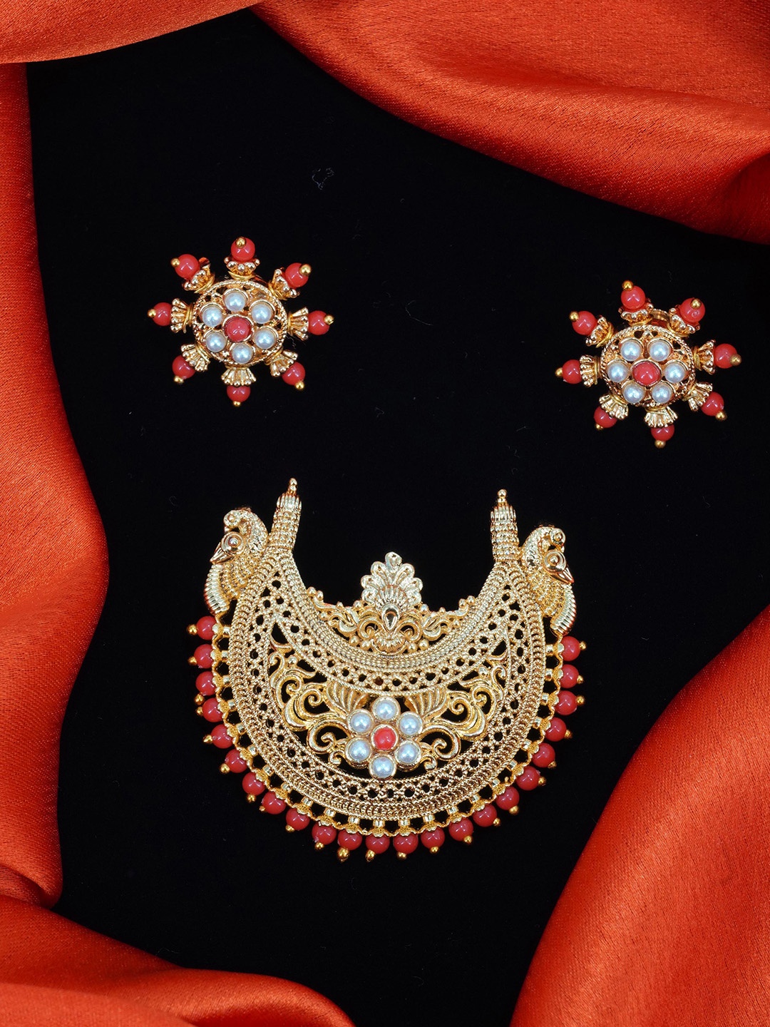 

GRIIHAM Gold-Plated AD-Studded & Beaded Jewellery Set, Red