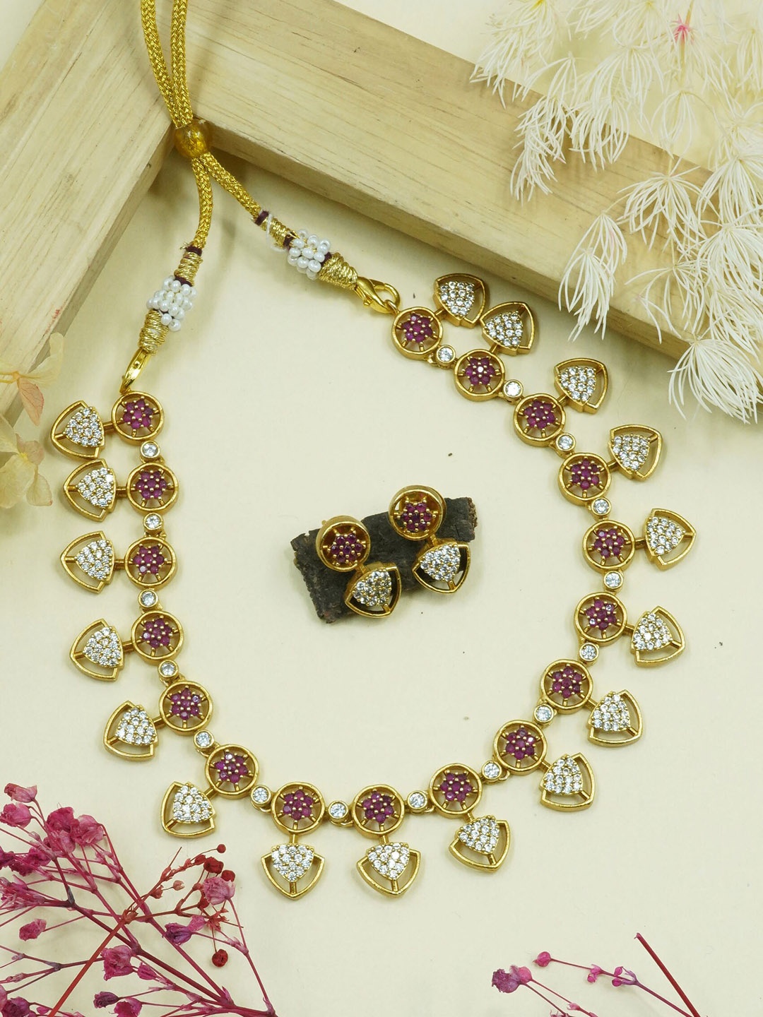 

GRIIHAM Gold-Plated AD-Studded Jewellery Set, Red