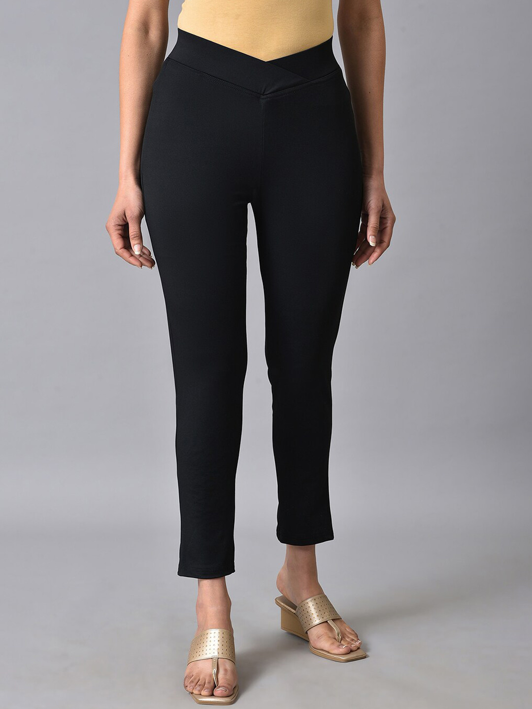 

elleven Ankle Length Leggings, Black