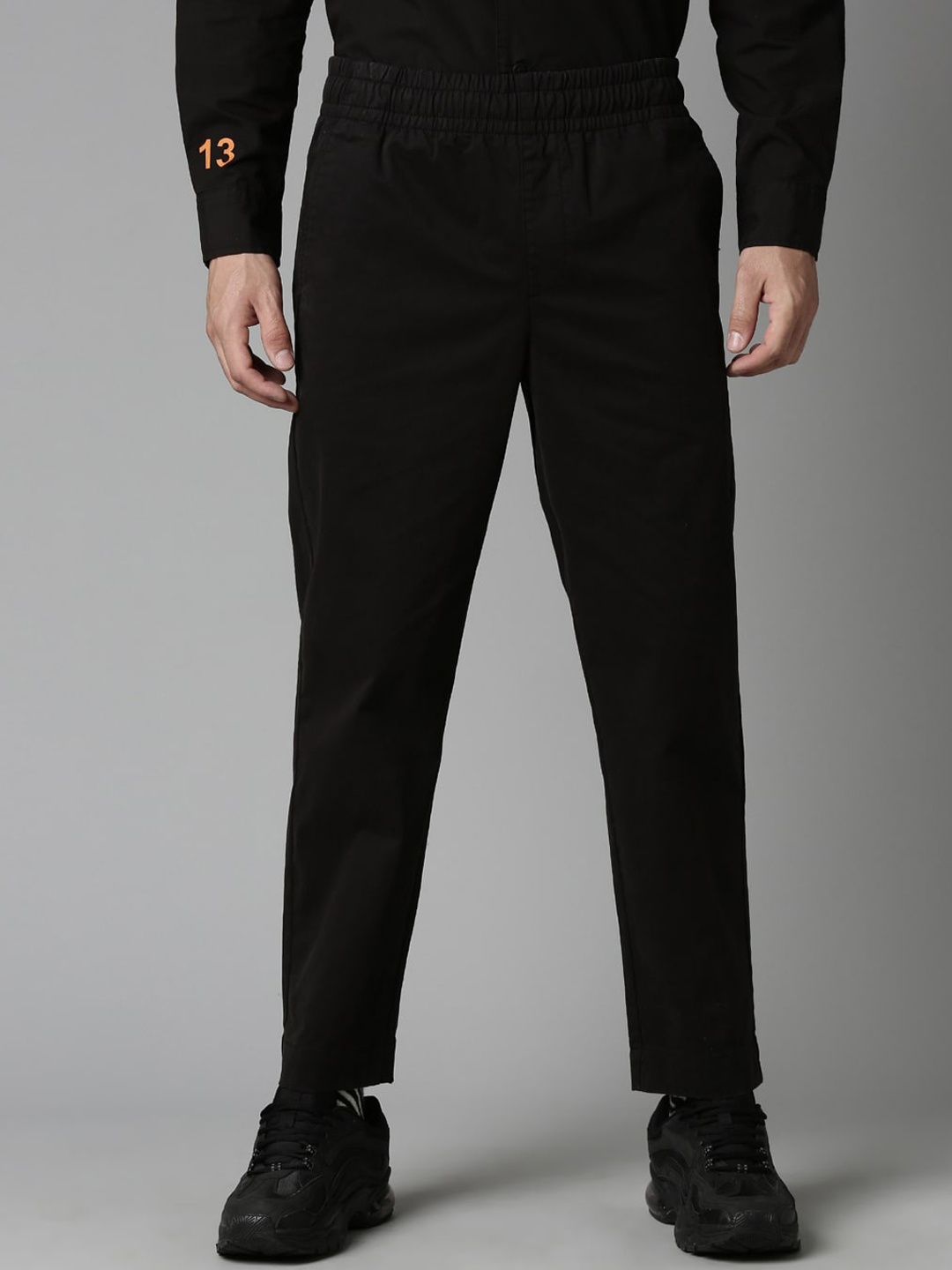

Breakbounce Men Loose Fit Chinos Trousers, Black